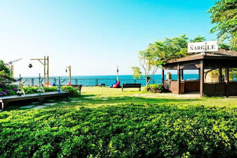 Mercure Cyprus Casino Hotels & Wellness Resort Agios Epiktitos Exterior photo